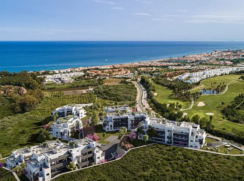 Apartment in a new building Coastal Residential Homes with Solariums and Pool in Malaga