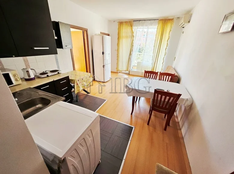 2 bedroom apartment 67 m² Tankovo, Bulgaria