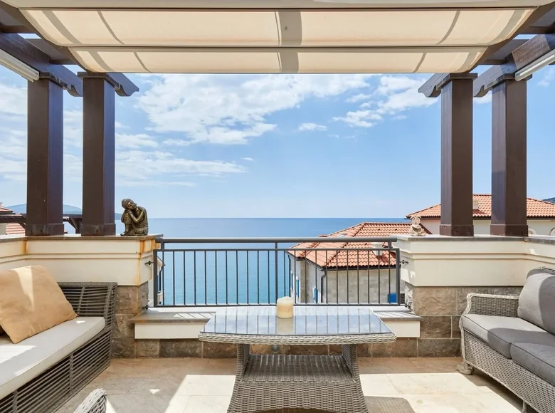 Mieszkanie 4 pokoi 106 m² Radovici, Czarnogóra