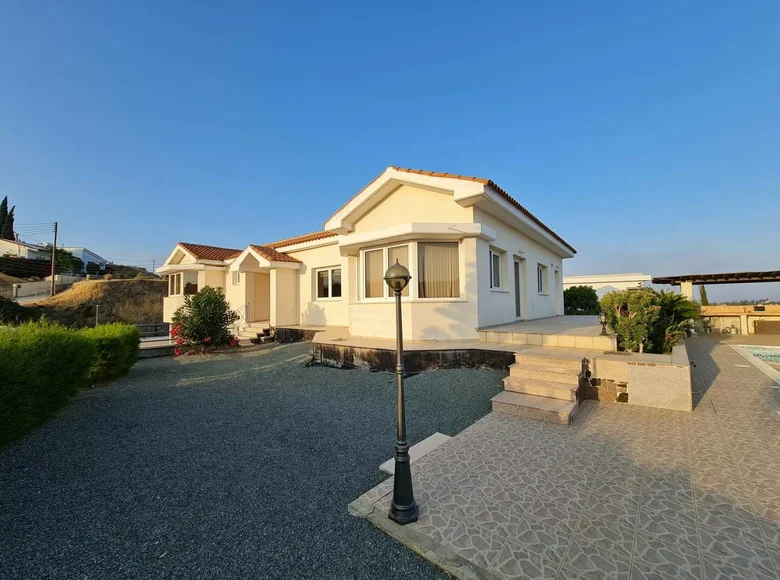 Villa de 5 pièces 370 m² Pyrgos Lemesou, Chypre