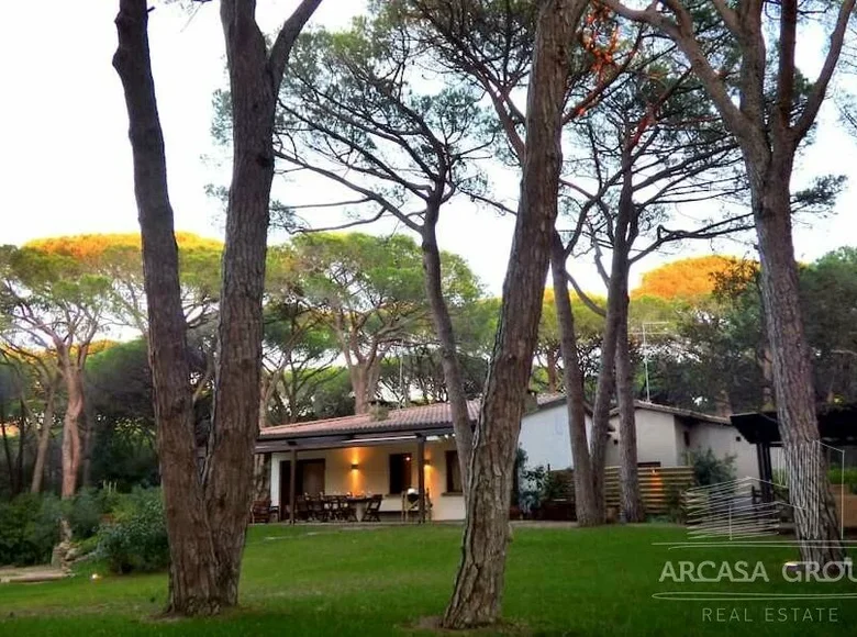 Вилла 5 спален 200 м² Castiglione della Pescaia, Италия