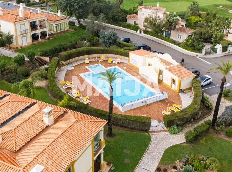 2 bedroom apartment 99 m² Estombar, Portugal