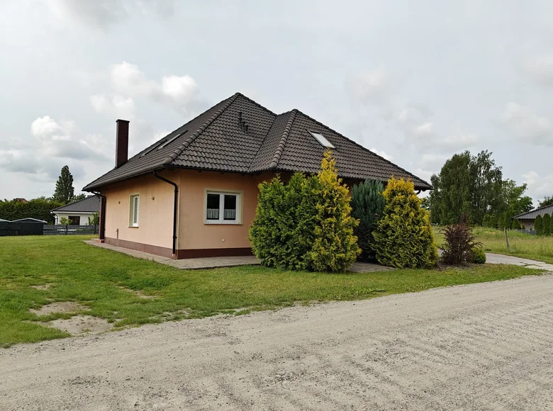5 bedroom house 275 m² Brzezie k Sulechowa, Poland