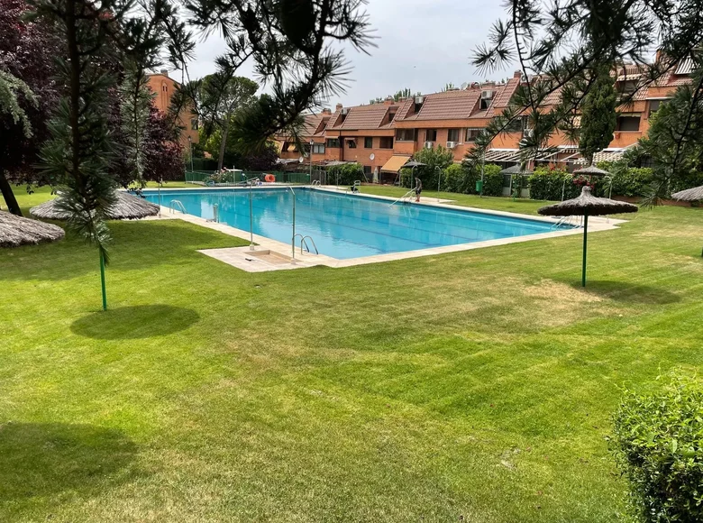 Квартира 6 спален 285 м² Мадрид, Испания