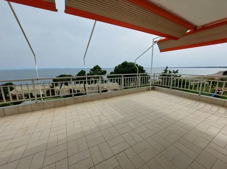 Mieszkanie 3 pokoi 125 m² Kalyves Polygyrou, Grecja