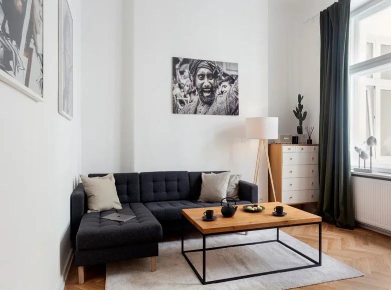 2 room apartment 35 m² Warsaw, Poland