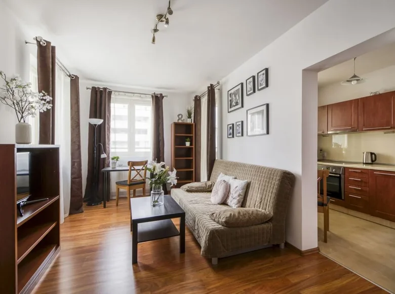 1 room apartment 34 m² in Warsaw, Poland