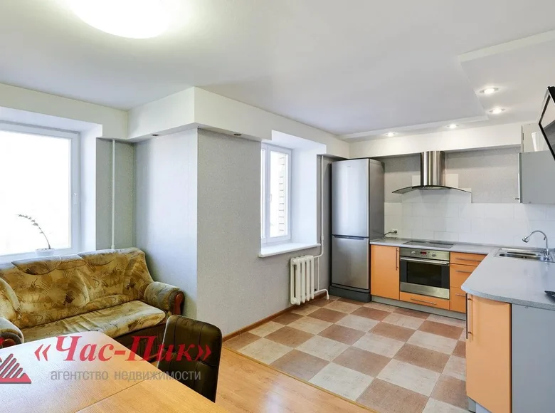 Mieszkanie 3 pokoi 88 m² Mińsk, Białoruś