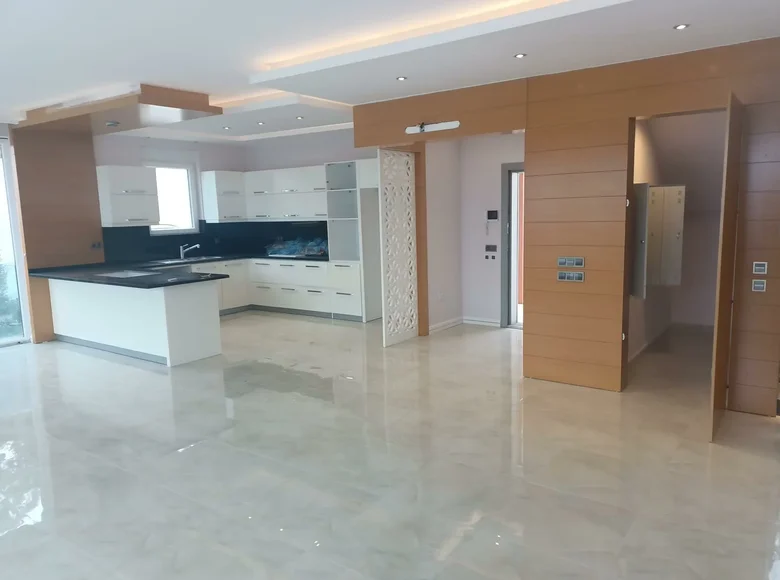 Villa de 5 habitaciones 260 m² en Alanya, Turquía