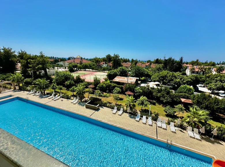 Mieszkanie 3 pokoi 120 m² Erdemli, Turcja