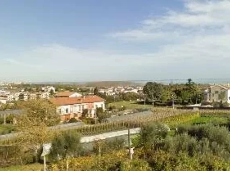 Casa 2 000 m² Terni, Italia