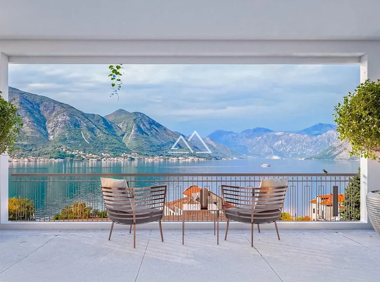 Wohnung 2 zimmer 53 m² Dobrota, Montenegro