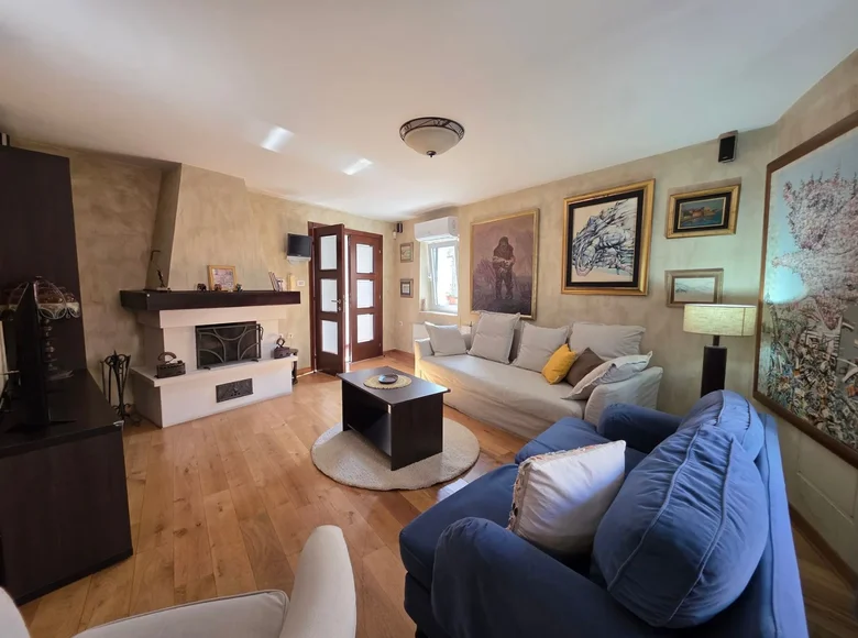 Mieszkanie 3 pokoi 120 m² w Budva, Czarnogóra