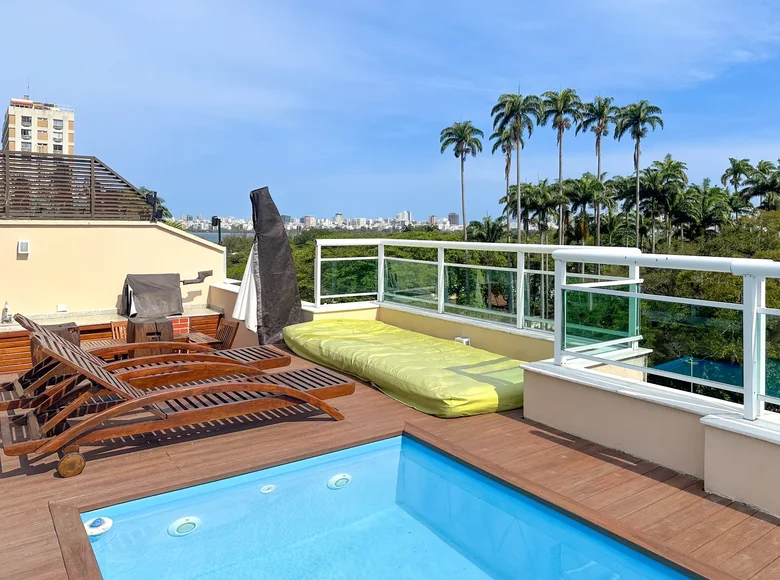 2 bedroom penthouse 160 m² in Regiao Geografica Imediata do Rio de Janeiro, Brazil