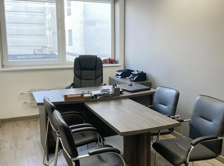 Büro 48 m² in Minsk, Belarus