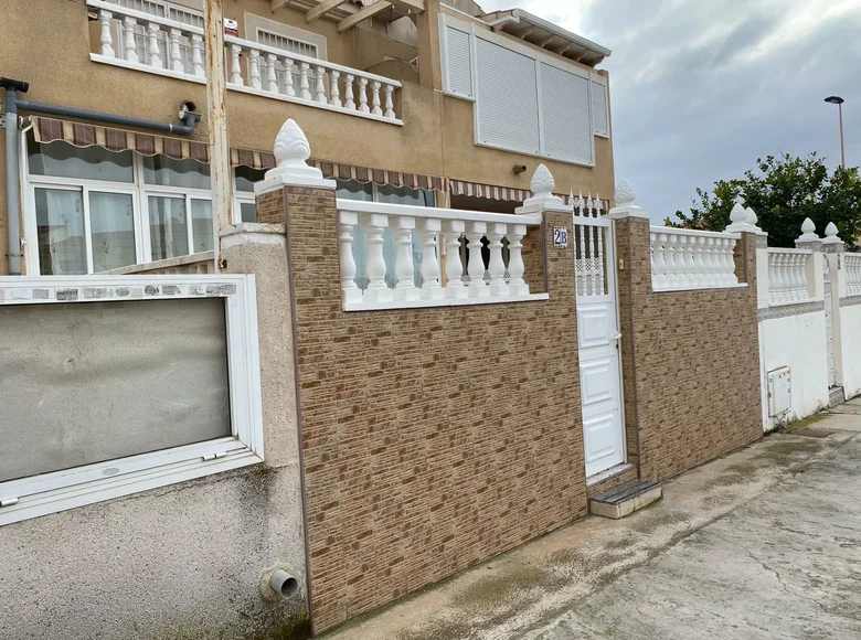 Bungalow de 2 dormitorios 51 m² Torrevieja, Španjolska