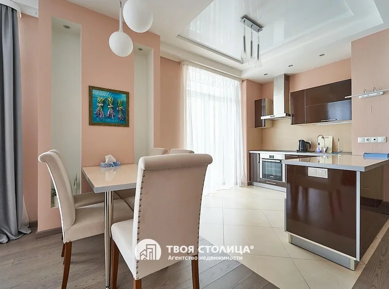 Квартира 2 комнаты 64 м² в Минске, Беларусь