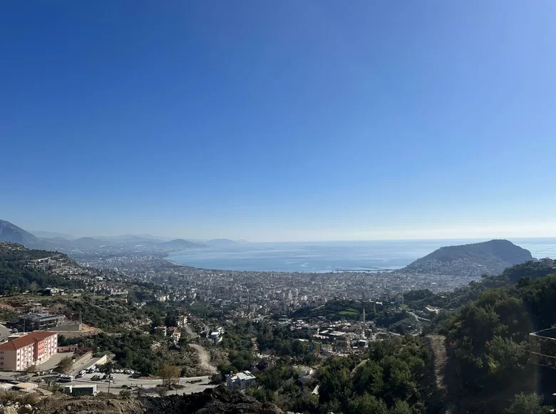Land 1 000 m² in Alanya, Turkey