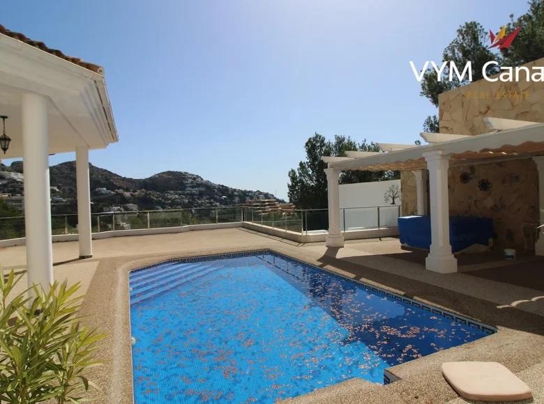 5 bedroom villa 600 m² in Altea, Spain