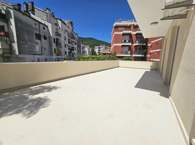 Apartamento 2 habitaciones 102 m² Budva, Montenegro