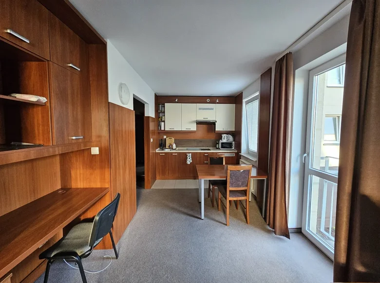 Kawalerka 1 pokój 33 m² w Warszawa, Polska