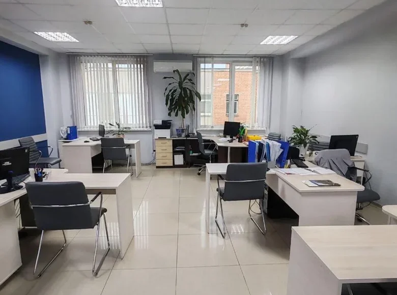 Офис 3 комнаты 81 м² в Минске, Беларусь