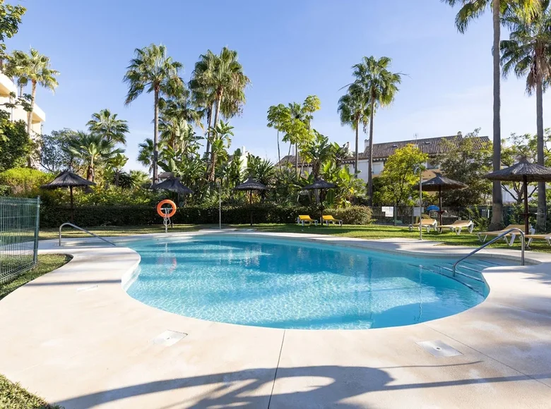 4 bedroom apartment 230 m² Marbella, Spain