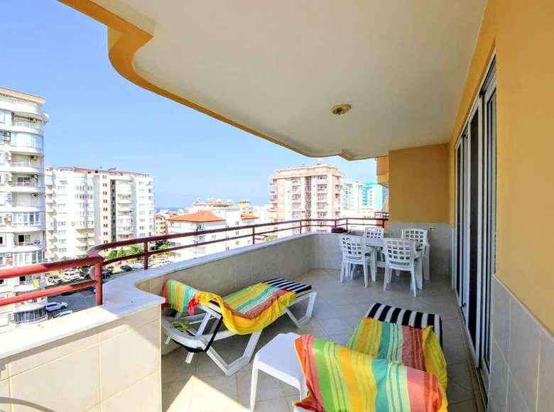 Mieszkanie 3 pokoi 120 m² Alanya, Turcja