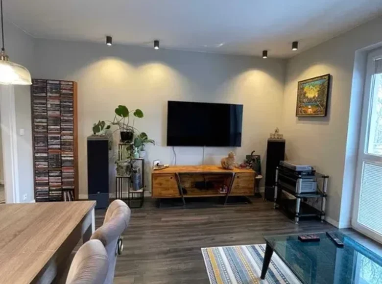 Mieszkanie 2 pokoi 50 m² w Warszawa, Polska