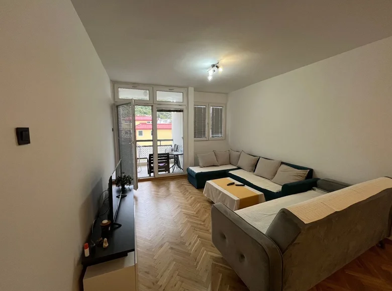 1 bedroom apartment 52 m² in Budva, Montenegro