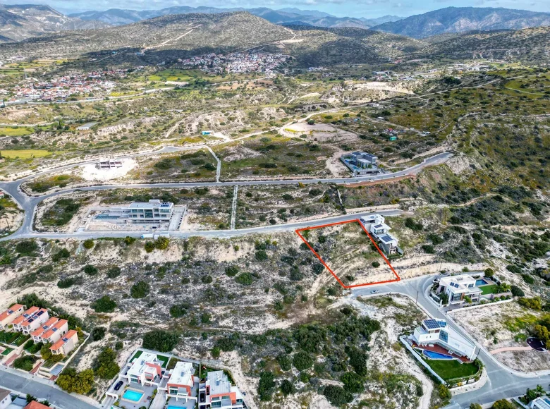 Земельные участки  Мутайяка, Кипр