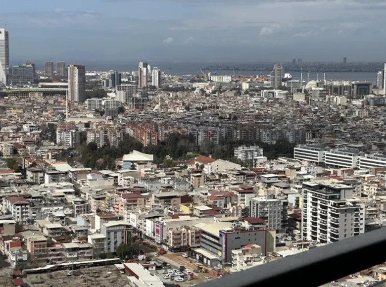 3 bedroom apartment  Bornova, Turkey