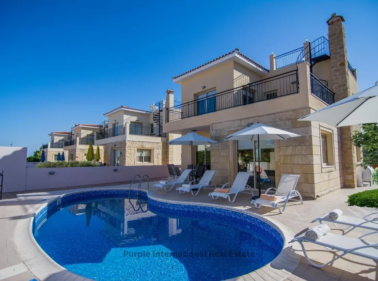 Villa de tres dormitorios 132 m² Polis Chrysochous, Chipre