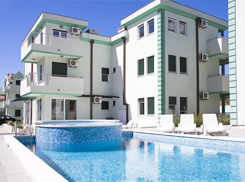 Apartamento 2 habitaciones 110 m² Herceg Novi, Montenegro