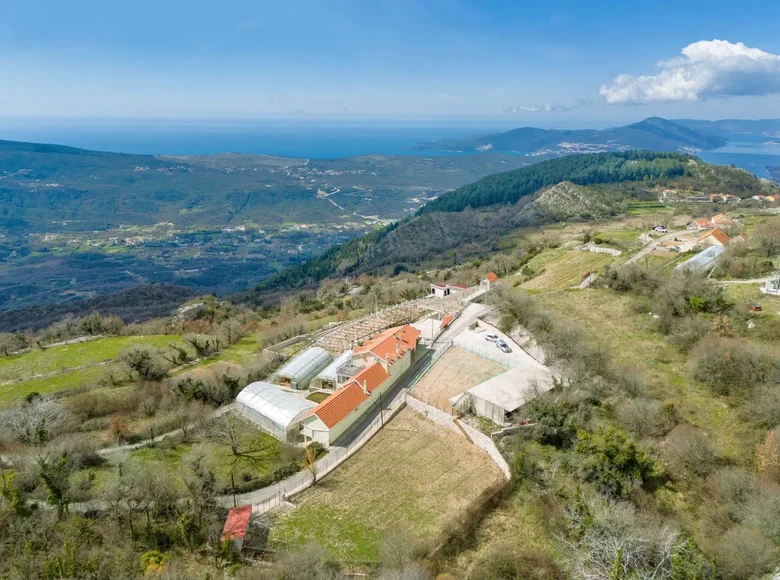 Земельные участки 10 комнат 584 м² Mirac, Черногория