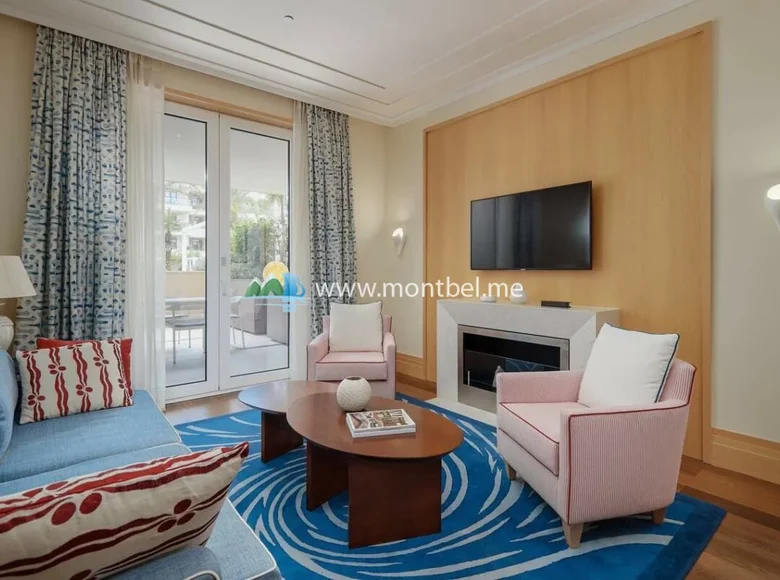 Appartement 3 chambres 200 m² Tivat, Monténégro