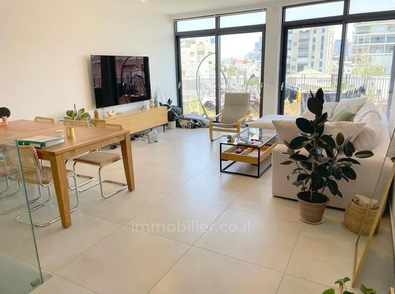 Duplex 4 rooms 150 m² Tel-Aviv, Israel