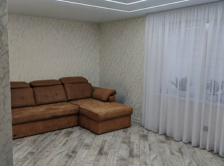 Mieszkanie 3 pokoi 72 m² Lida, Białoruś