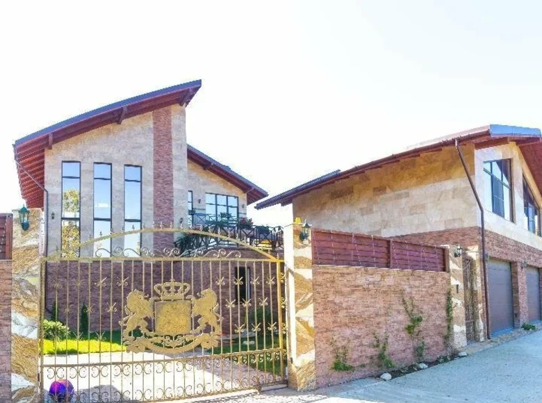 Casa de campo 450 m² Krayevsko-Armiánskoye, Rusia