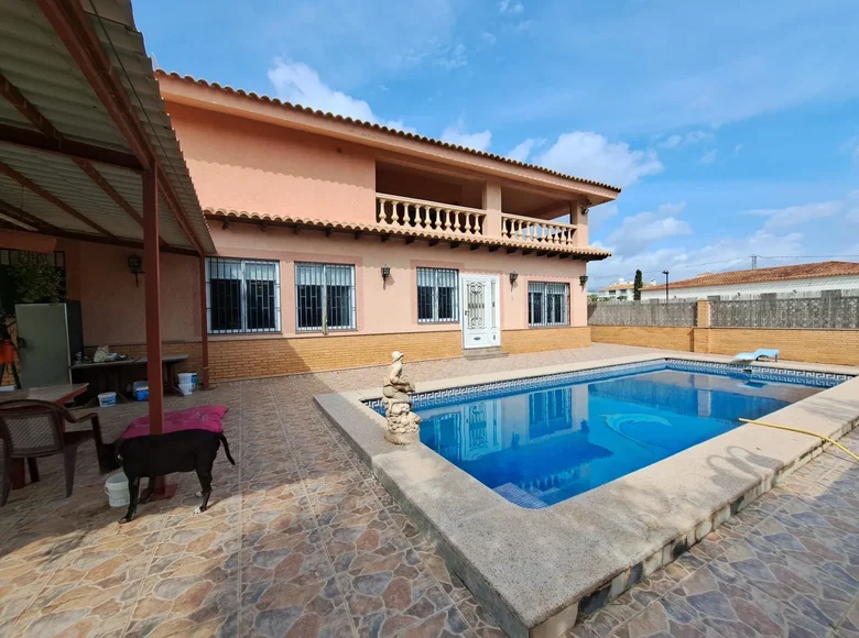 Villa 11 chambres 650 m² lAlfas del Pi, Espagne
