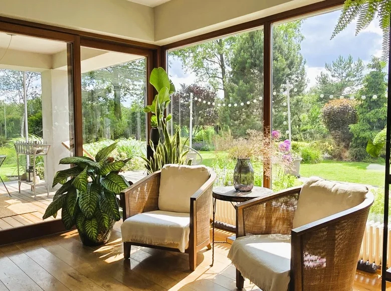 Квартира 336 м² Варшава, Польша