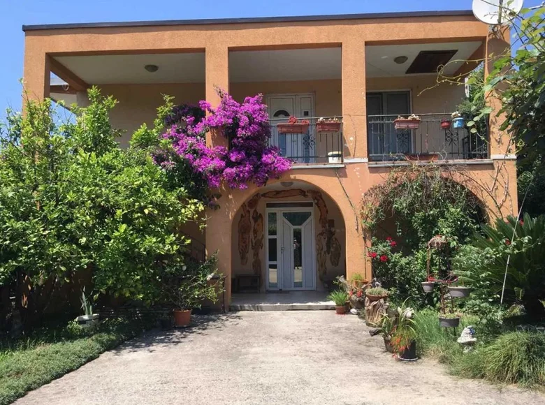 Casa 4 habitaciones 140 m² Polje, Montenegro