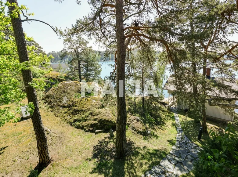 3 bedroom house 287 m² Helsinki sub-region, Finland