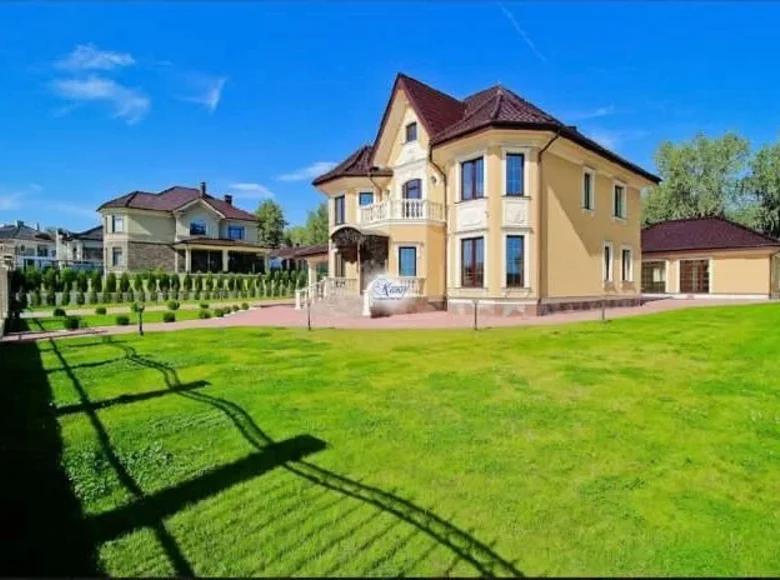 Dom 5 pokojów 380 m² Gurjewsk, Rosja