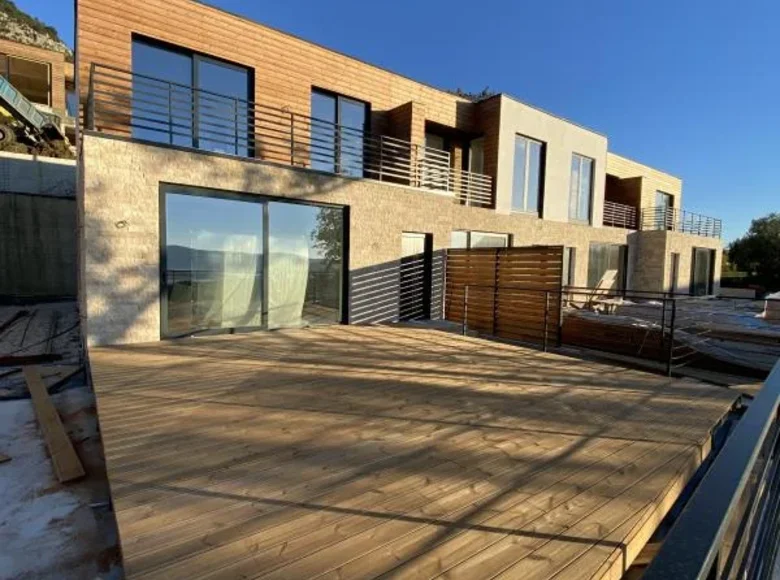 Dom 3 pokoi 110 m² Kavac, Czarnogóra