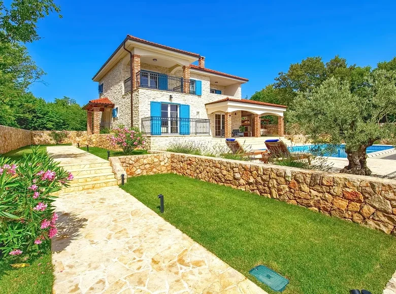 Дом 5 спален 240 м² Добрин, Хорватия