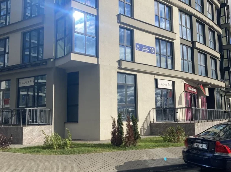 Mieszkanie 4 pokoi 74 m² Mińsk, Białoruś
