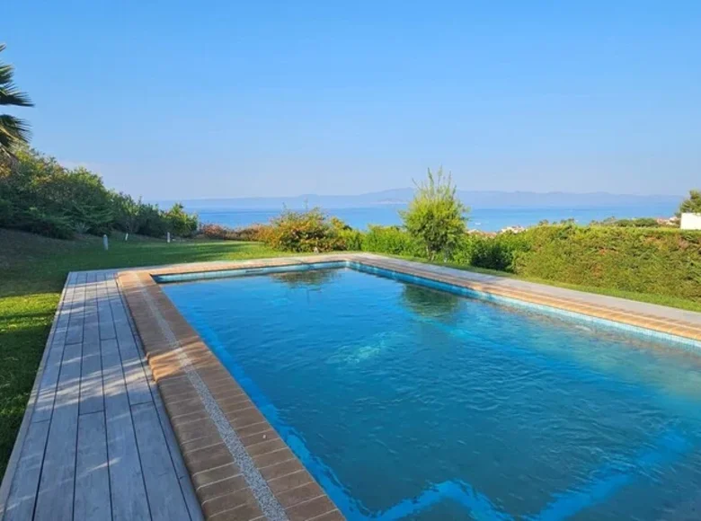 5-Schlafzimmer-Villa 150 m² Pefkochori, Griechenland