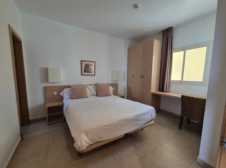 2 bedroom apartment 102 m² Manilva, Spain