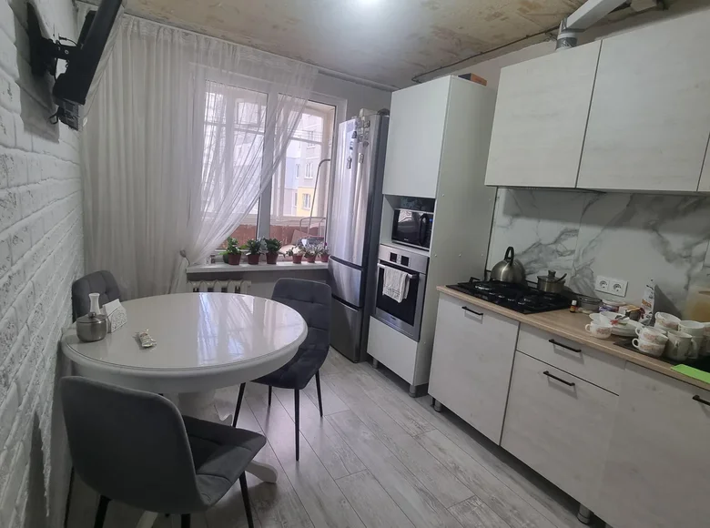 Appartement 3 chambres 74 m² Borissov, Bélarus